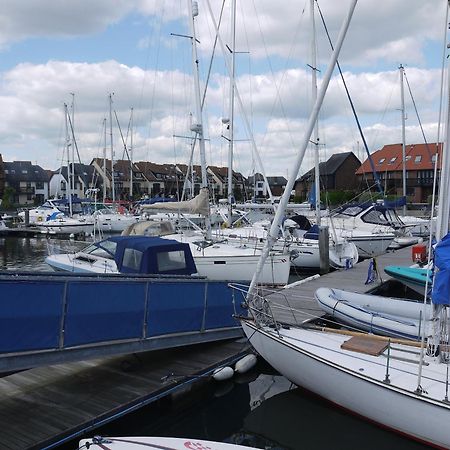 Boathouse Hotel Hythe  Exterior photo