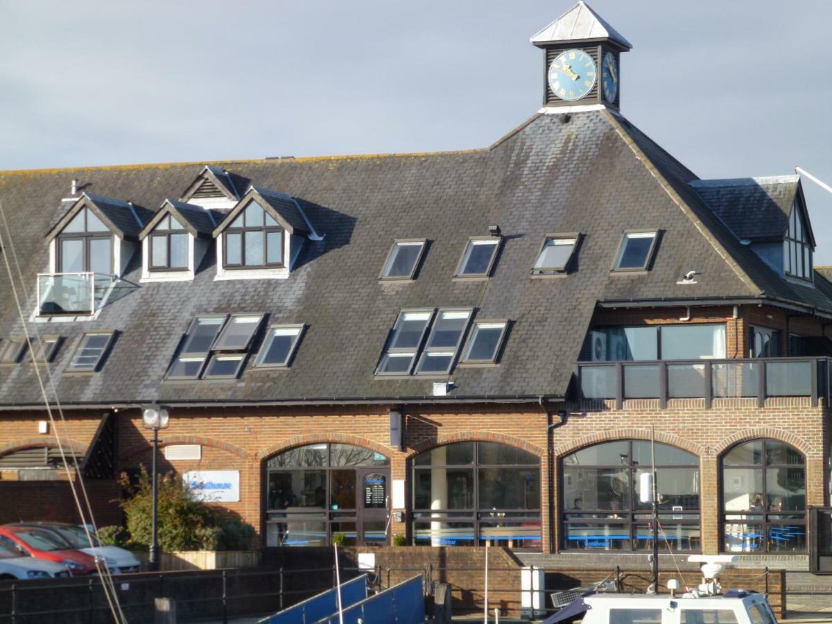 Boathouse Hotel Hythe  Exterior photo