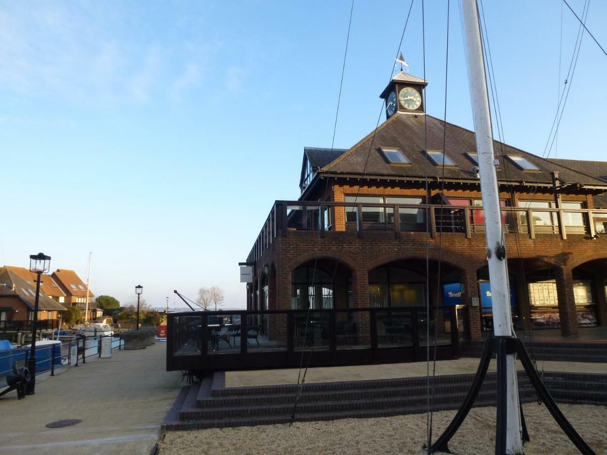 Boathouse Hotel Hythe  Exterior photo